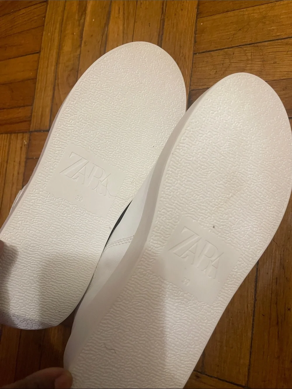 Zara Women White Low-Top Leather-Style Sneakers